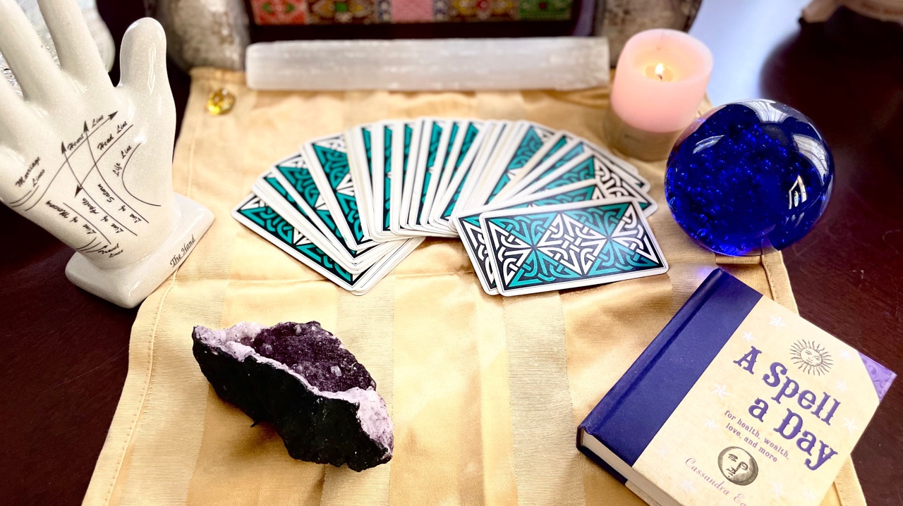 Tarot cards reading 